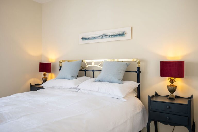 Kennford-Master-Bed-pic-3