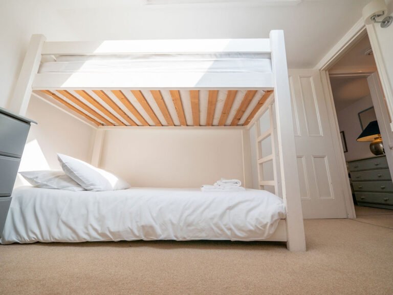 Kennford-bed-3-pic-1