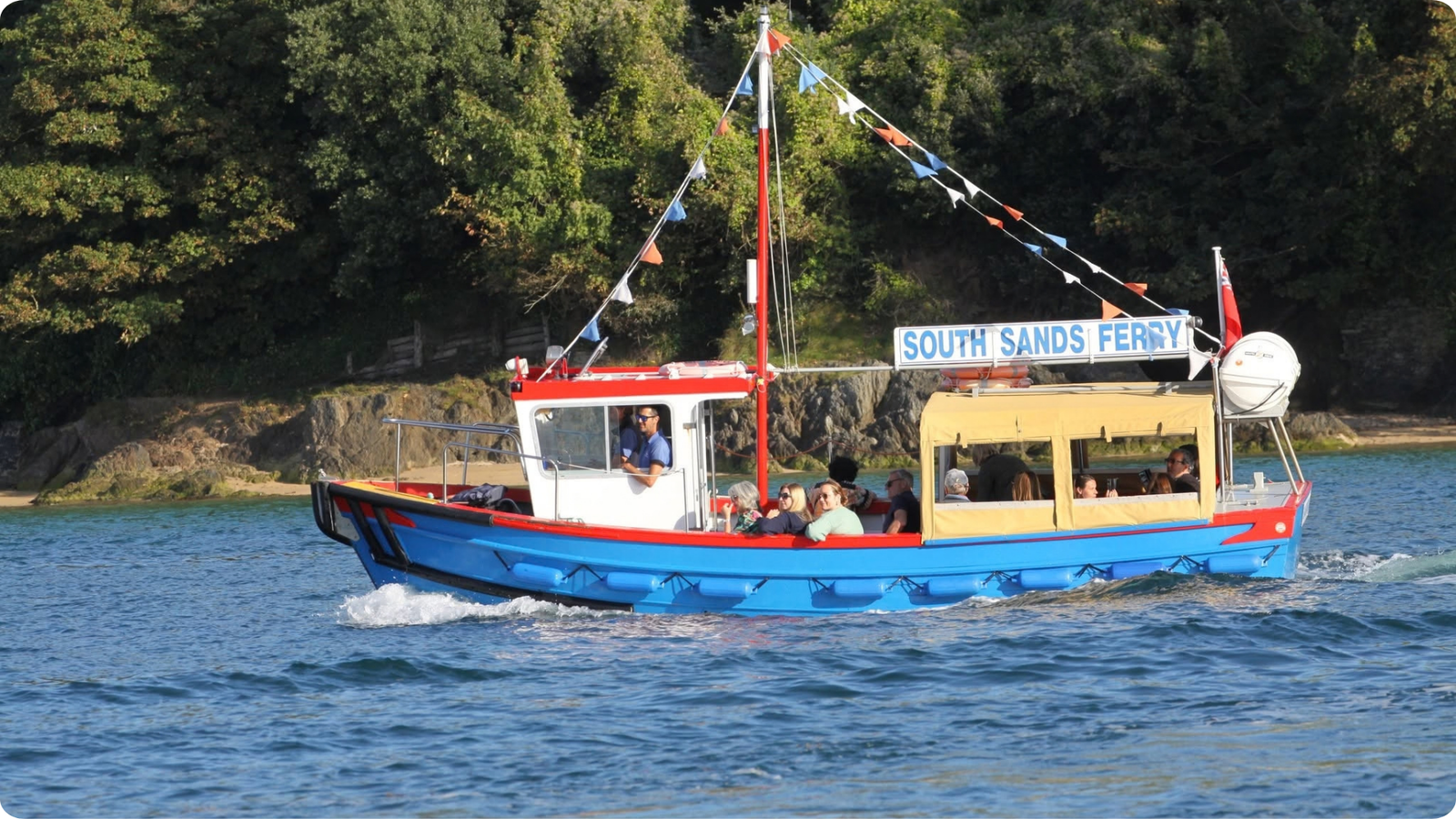 South Sands Ferry carrying passengers across the Salcombe estuary
